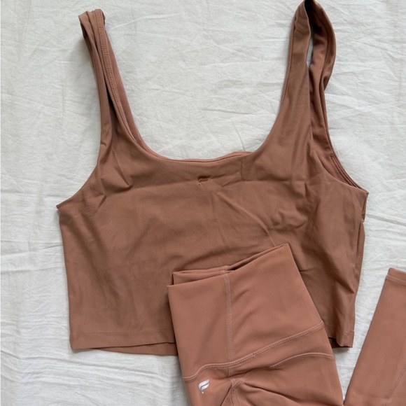 Fabletics Women's Tan workout top and leggings matching set - Picture 2 of 4